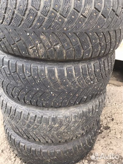 Michelin X-Ice North 4 205/55 R16