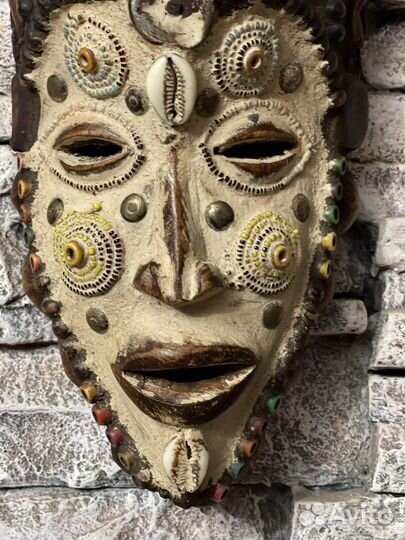 Маска африканская старая. Аутентичная