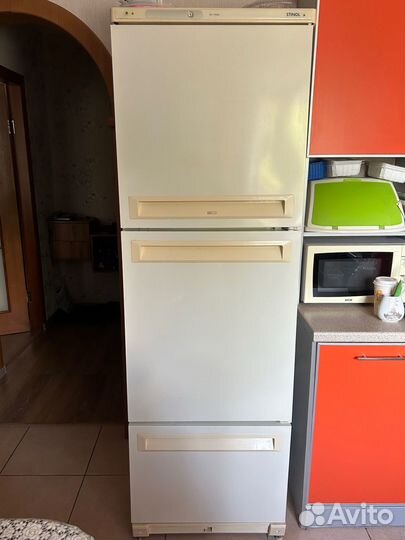 Холодильник stinol