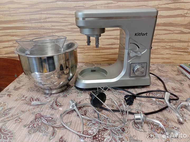 Kitfort миксер 1338
