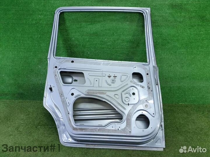Дверь задняя левая Opel Zafira В Family (2005-2014)