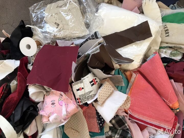 Обрезки тканей для рукоделия