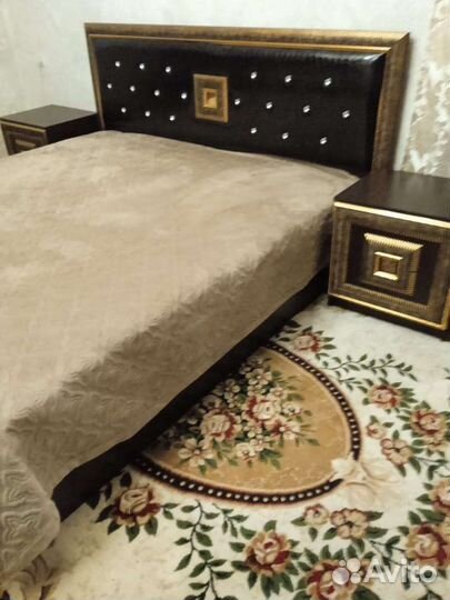 Спальный гарнитур. Кровать евро