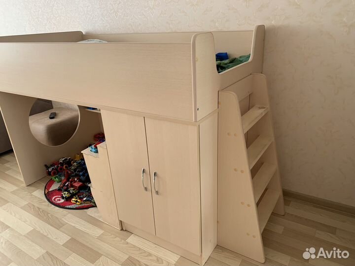 Детская кровать чердак