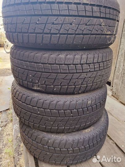 Goform Frozenero 215/50 R17