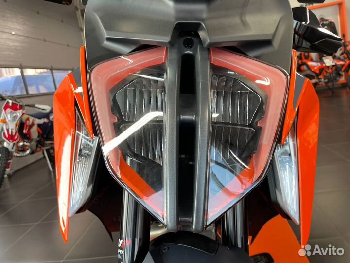 Мотоцикл 1290 Super Duke GT 2023