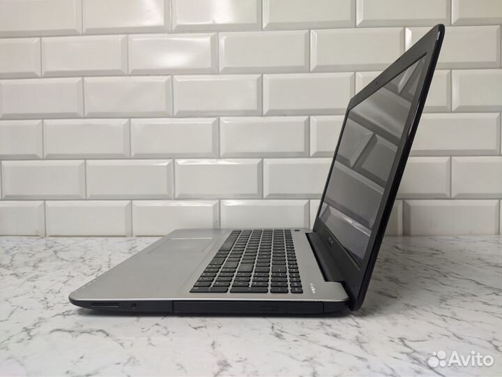 Ноутбук Asus core i7/ ram 6gb/ GT 840M