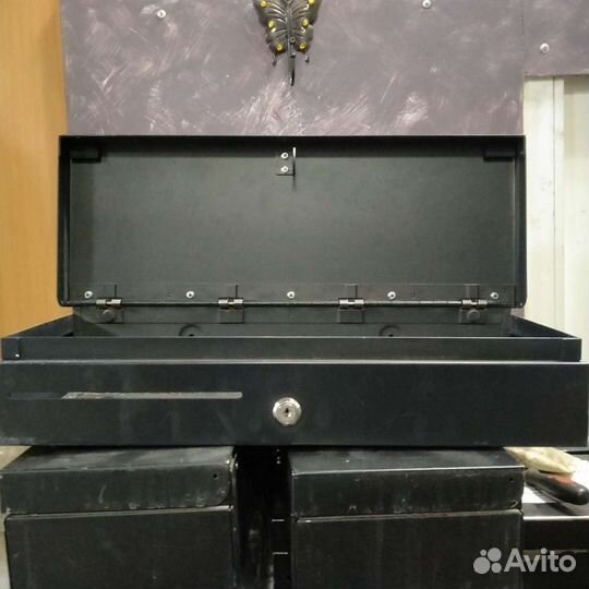 Ящик для денег,инструмента