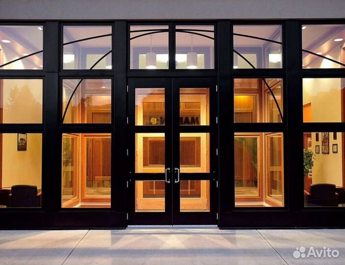 Пластиковая дверь / входная группа