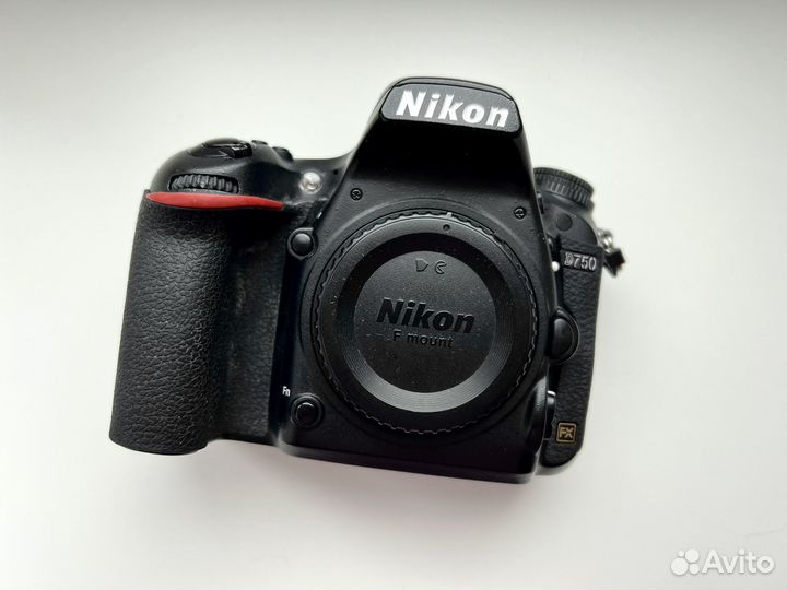 Зеркальный фотоаппарат Nikon D750 full frame