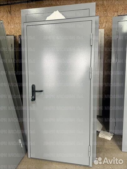 Противопожарная дверь №18