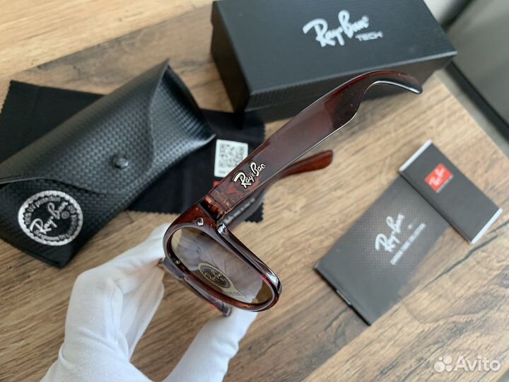 Очки Ray Ban wayfarer солнцезащитные