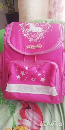 Школьный ранец для девочки