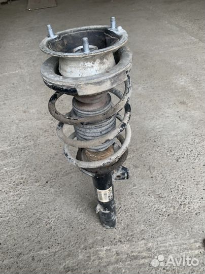 Амортизатор передний BMW E81/87/82/88