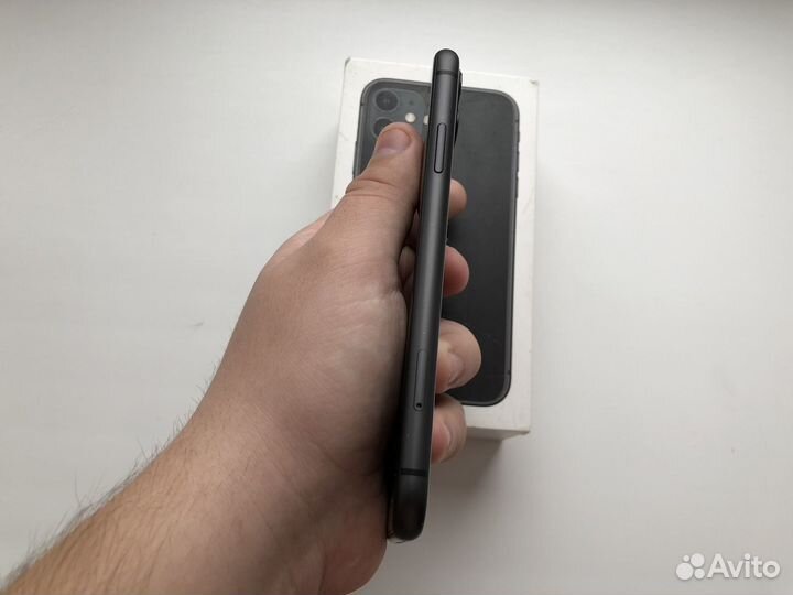 iPhone 11, 64 ГБ