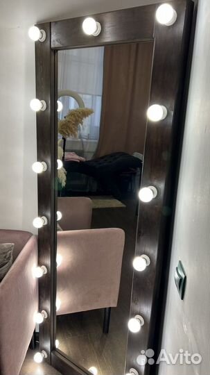 Зеркало с подсветкой