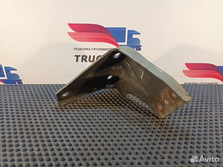 1674054 Кронштейн радиатора левый