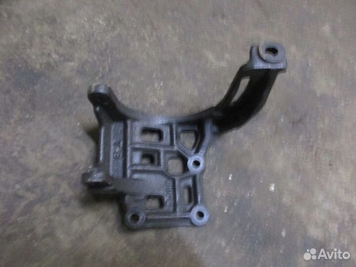 Кронштейн кондиционера Kia Picanto 2004-2011