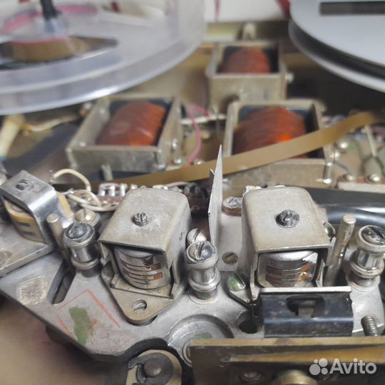 Катушечный магнитофон Снежеть-110 стерео