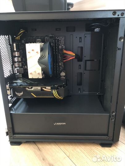 Игровой компьютер в сборе