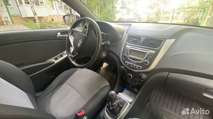 Hyundai Solaris 1.6 МТ, 2012, 165 500 км