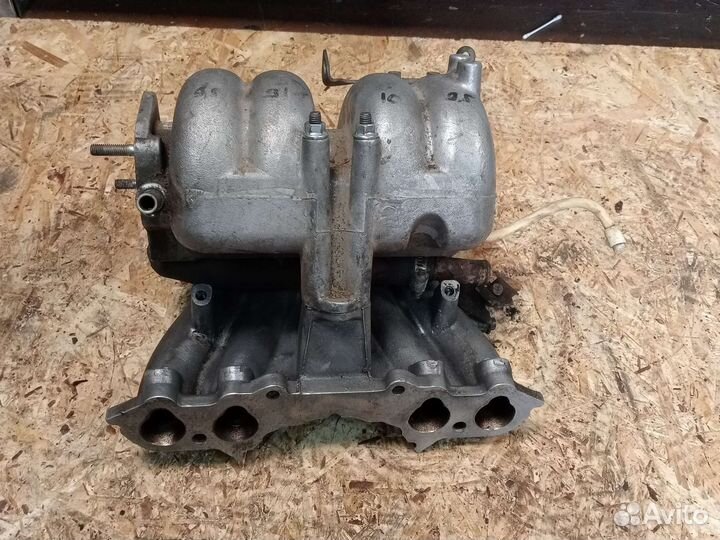 Впускной коллектор Chevrolet Niva