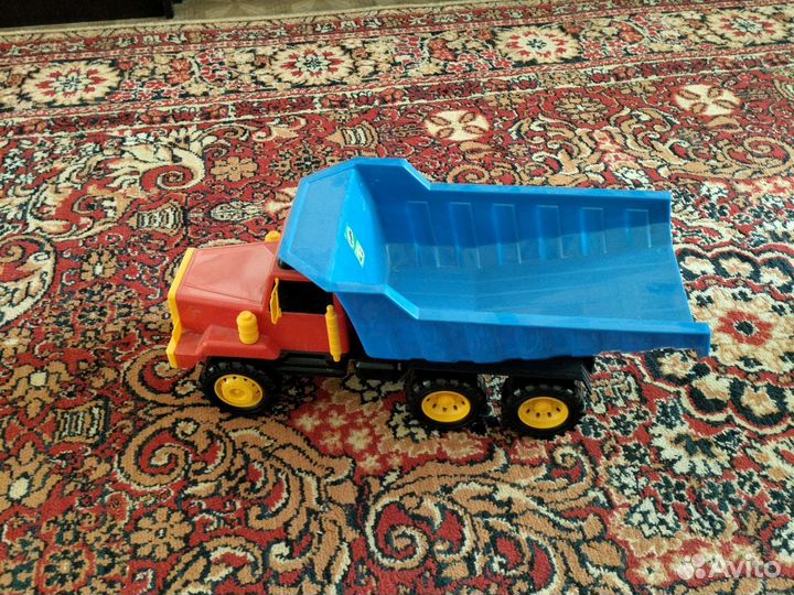 Детская машинка