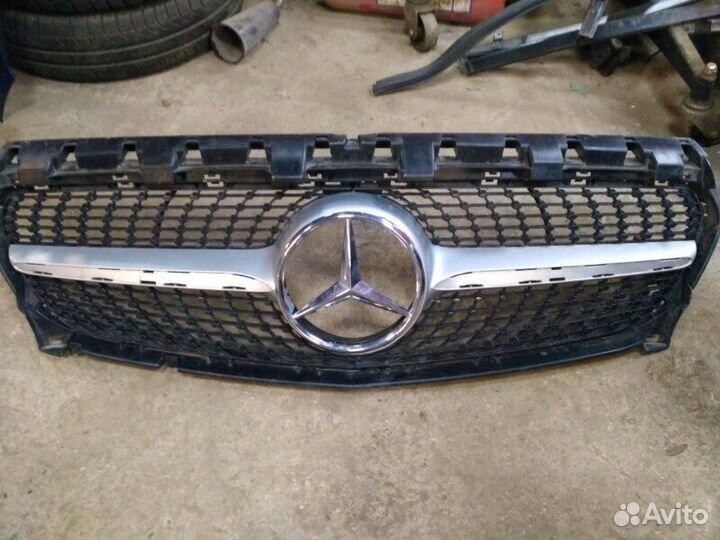 Решетка радиатора Mercedes-Benz Cla-Class C117