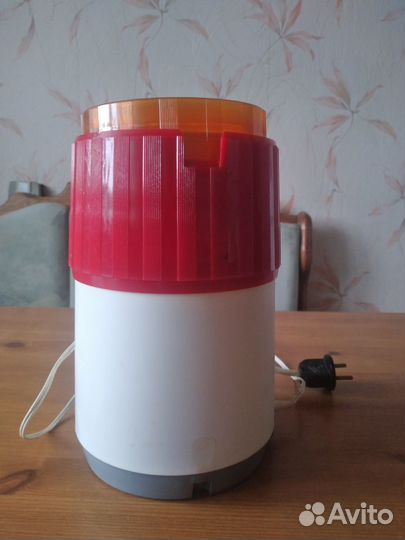 Кофемолка электрическая СССР Straume