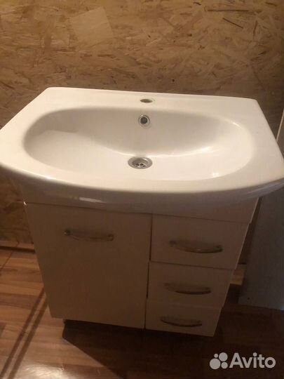 Тумба с раковиной для ванной 60 см бу