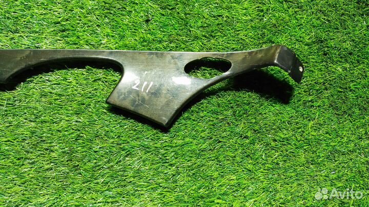 Накладка двери передняя левая Mercedes-Benz W211