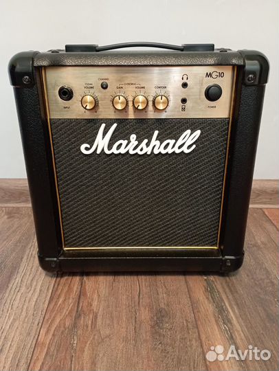 Гитарный комбоусилитель Marshall MG10CF