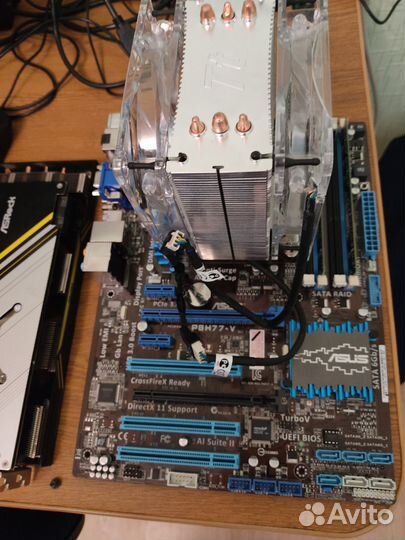 Материнская плата с процессором и памятью и кулер