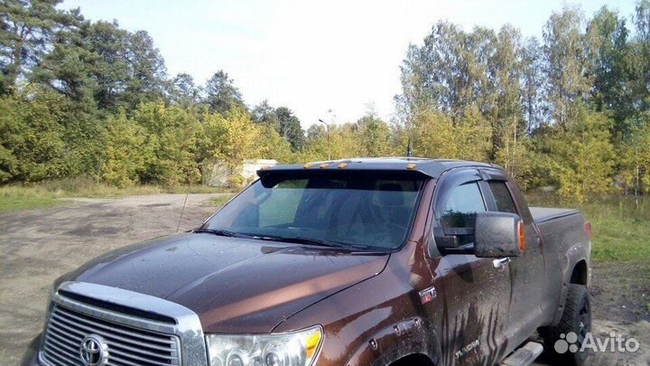 Козырек лобового стекла Toyota Tundra