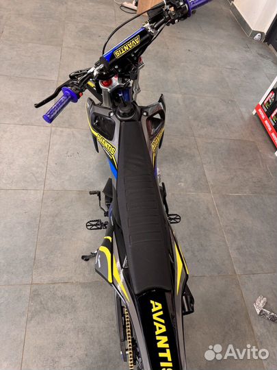 Питбайк 14/12 Авантис 125 кубов (электростартер)