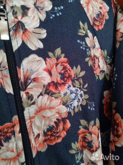 Куртка (ветровка) женская 50 - 52