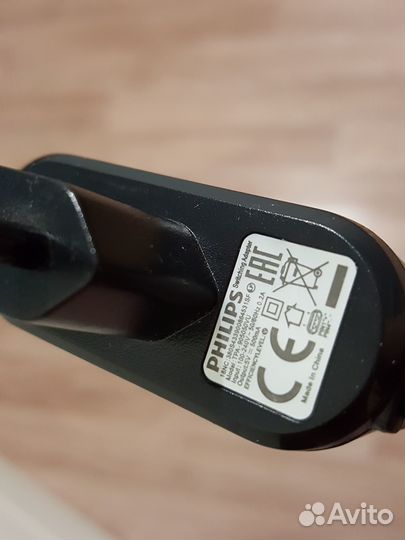 Зарядный стакан philips для кнопочного телефона с