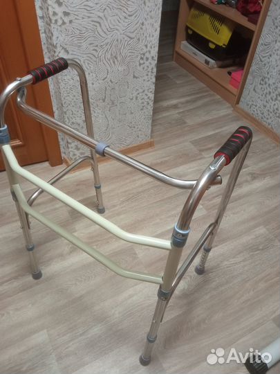 Ходунки шагающие складные