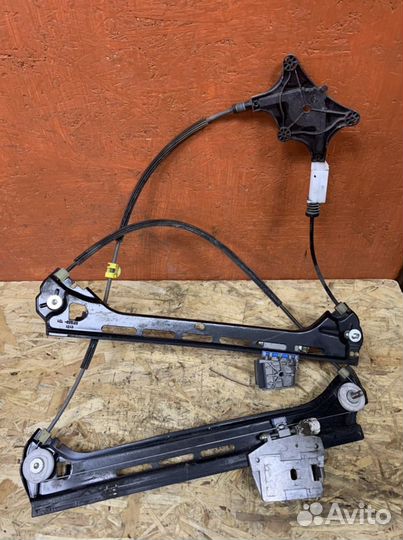 Стеклоподъемник передний правый Mercedes w207