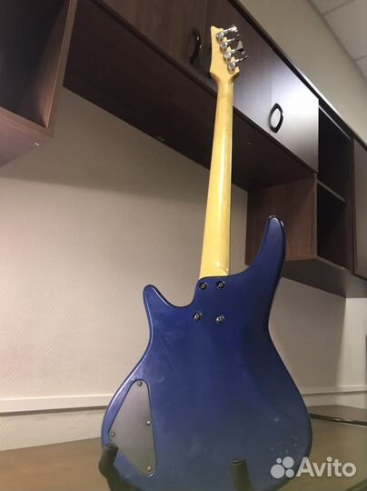 Бас гитара ibanez rg series