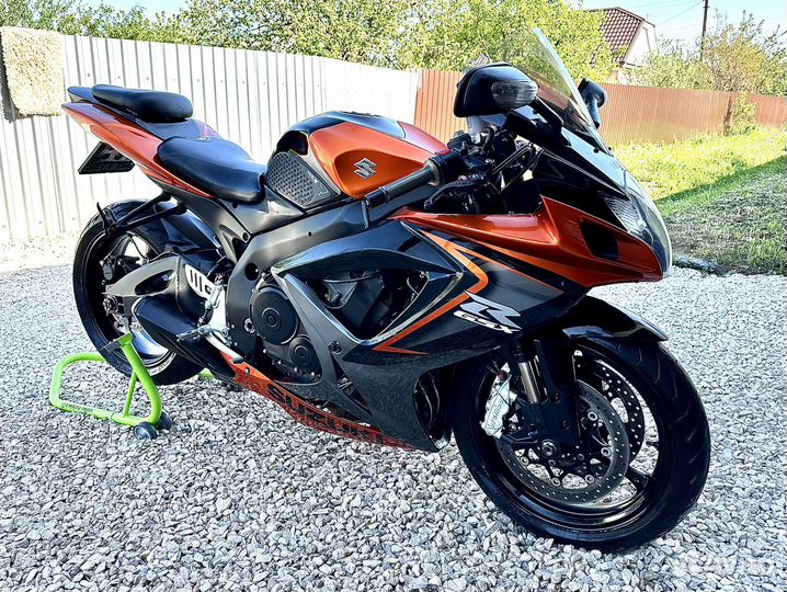 Suzuki GSX-R750 K6-K7