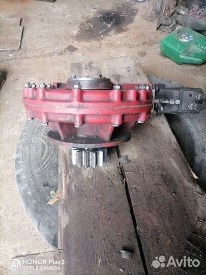 Поворотный редуктор