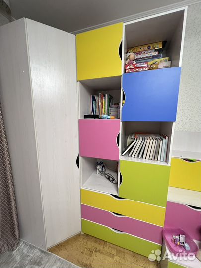 Угловой шкаф