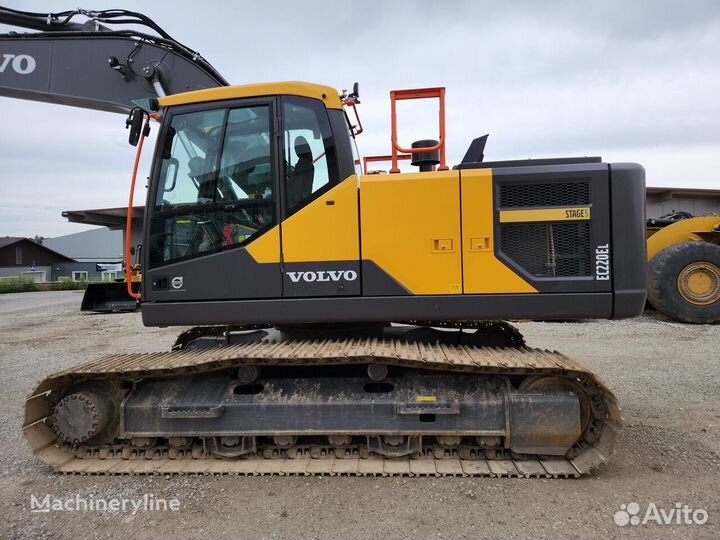 Гусеничный экскаватор Volvo EC220DL, 2022