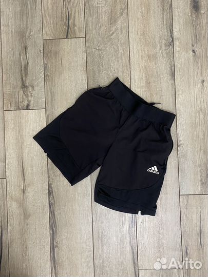 Шорты adidas на 9-10 лет