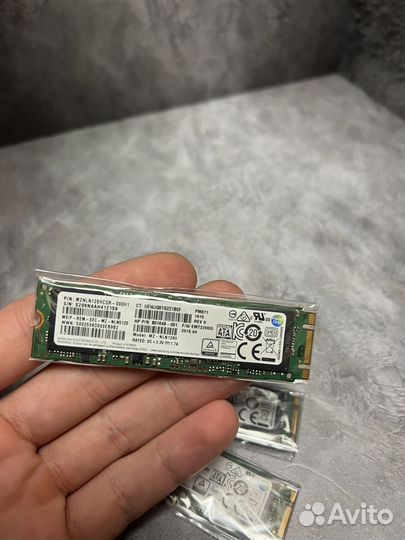 Ssd m2 samsung mznln128hcgr-000H1 128 GB