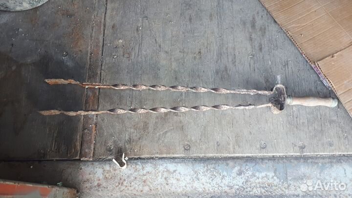 Щипцы для углей. Камин