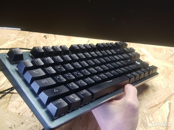 Игровая механическая клавиатура