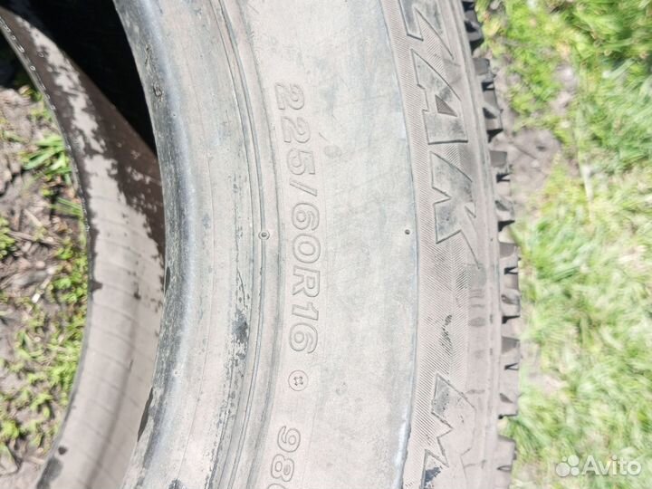 Bridgestone Blizzak MZ-02 225/60 R16