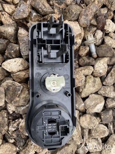 Блок включения полного привода Renault Duster
